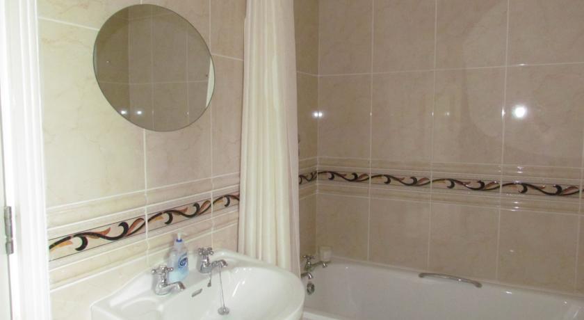 Gate Lodge B&B Portumna Ruang foto