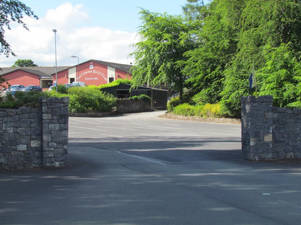 Gate Lodge B&B Portumna Bagian luar foto